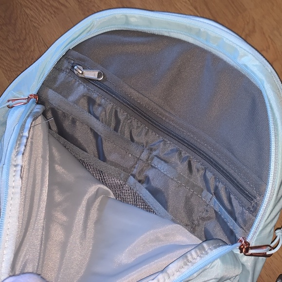 osprey backpack 40l Osprey Fairview 40L Review (I traveled to 5 countries with this bag!)